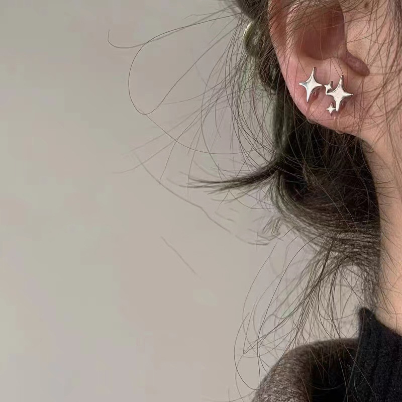 Needle Four-Pointed Star Earrings for Women Simple Stylish Niche Earrings 2023 New Earrings Wholesale