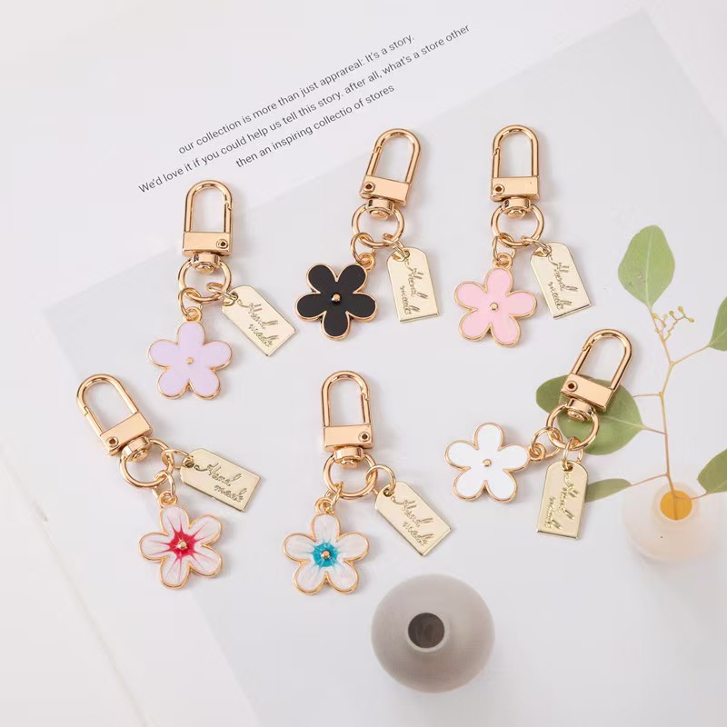 Hàn Quốc Ins Kim Loại Hoa Cúc Móc Khóa Niche Hoa AirPods Tai Nghe Bluetooth Bảo Vệ Phụ Kiện Mặt Dây Chuyền