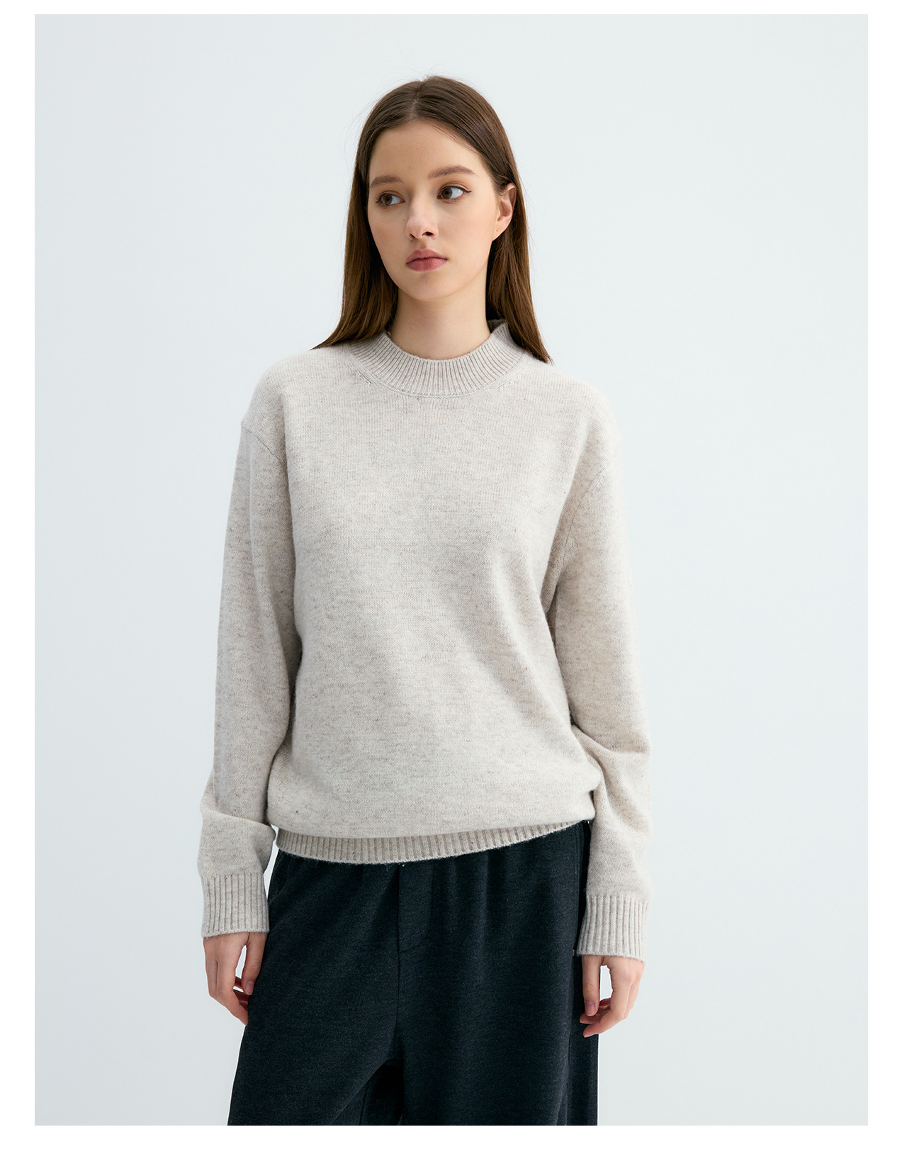 UNF 430g Snowflake Crewneck Wool Sweater