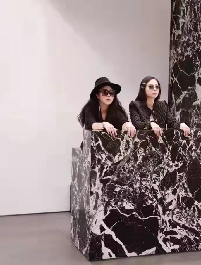 宝格丽黑 (12)