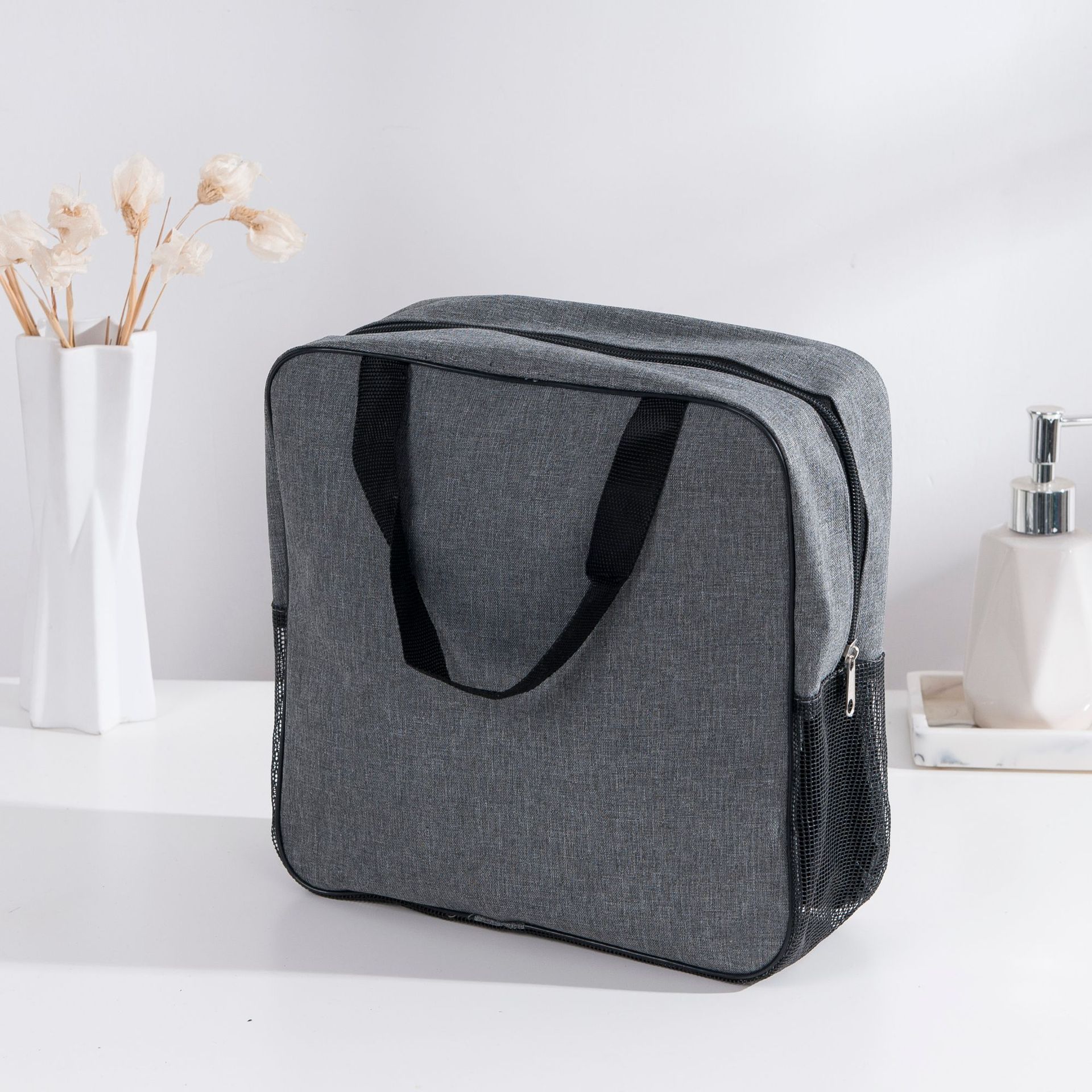 2022 moda simple bolsa de lavado de almacenamiento portátil de gran capacidad baño bolsa de cosméticos suministro directo de fábrica