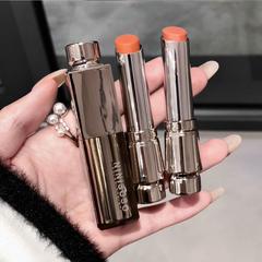 ニニソソのサテン感のベルベットの口紅の霧の面のつや消しの低い飽和の偽のすっぴんの平価は白い空気の唇の泥の唇の膏を現します。