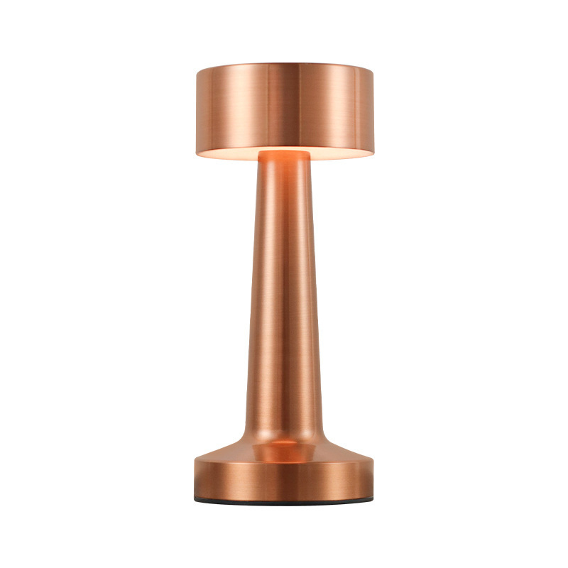 Transfronterizos lujosos nórdicos ins bar toque metal retro lámpara de escritorio dormitorio creativo cabezal de cama decoración lámpara de escritorio image 6