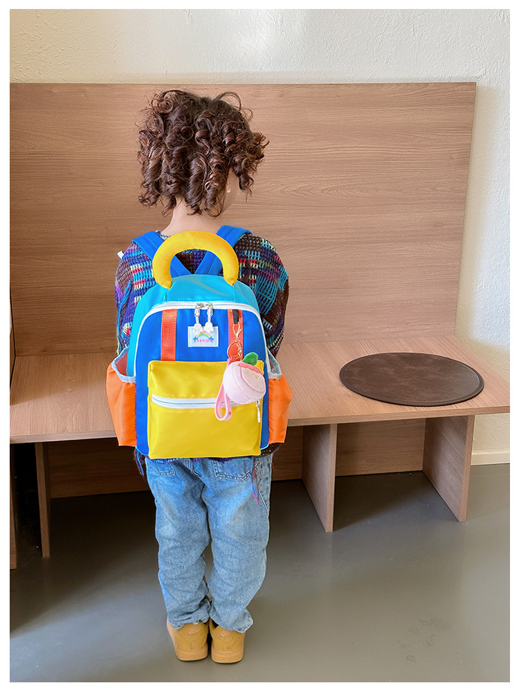 New Kindergarten Backpack Children's Primary School Grade One Boys And Girls Ultra-Light Backpack Spine Protection Travel Backpack display picture 13