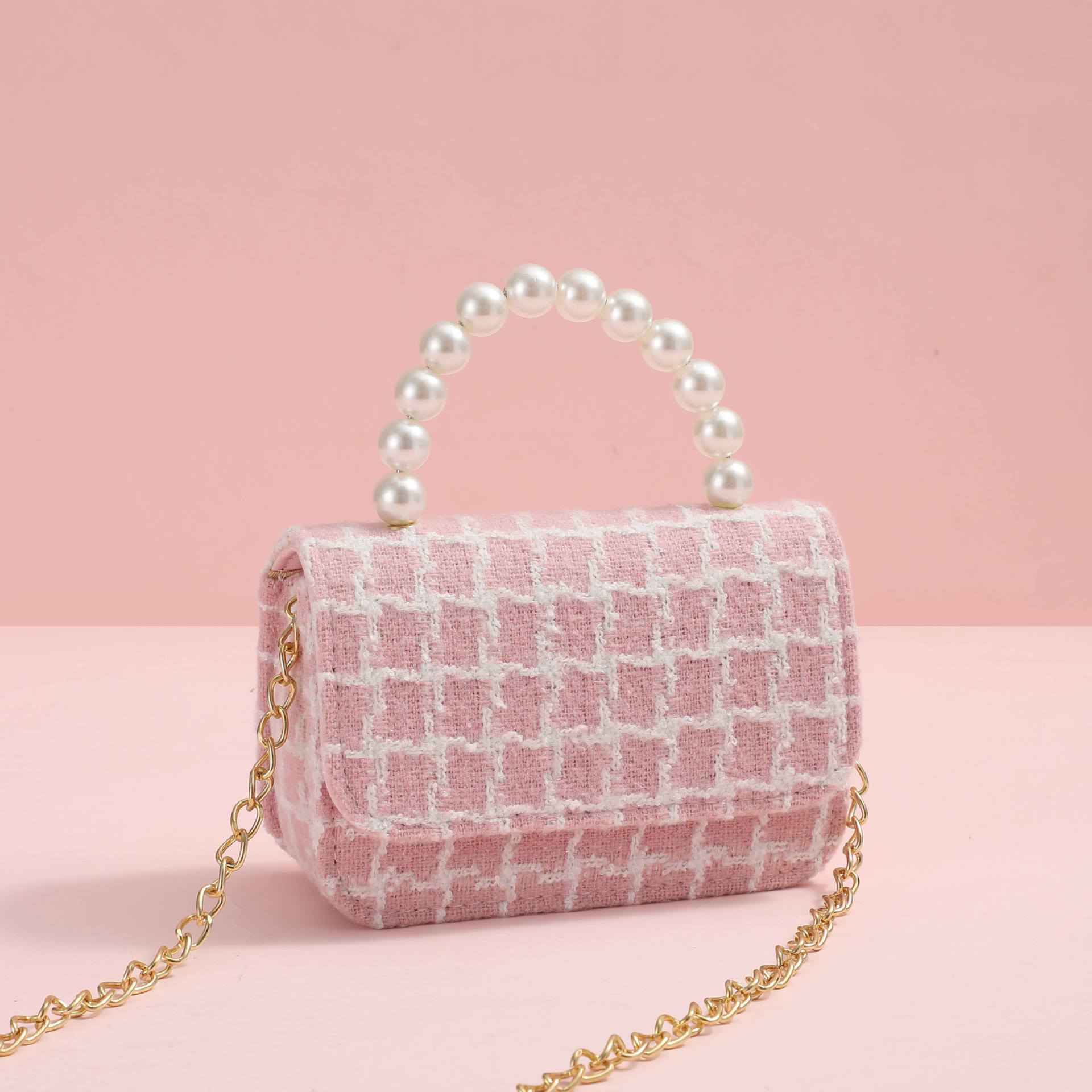 핑크 격자 무늬