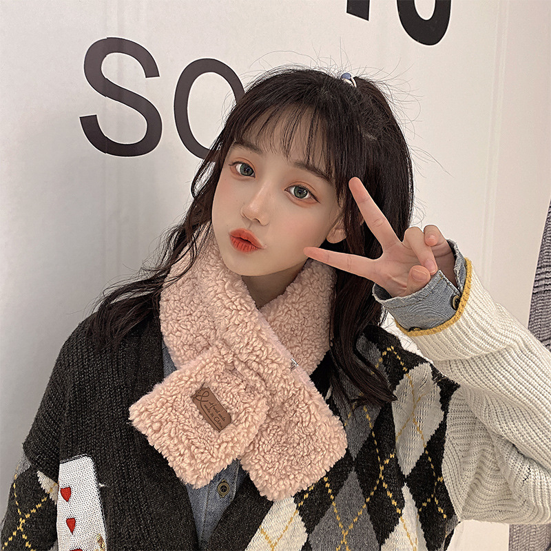 Otoño y invierno de imitación de lana de cordero cruzada turbina de moda femenina coreana de doble cara cálida bufandas de lana de cordero collar