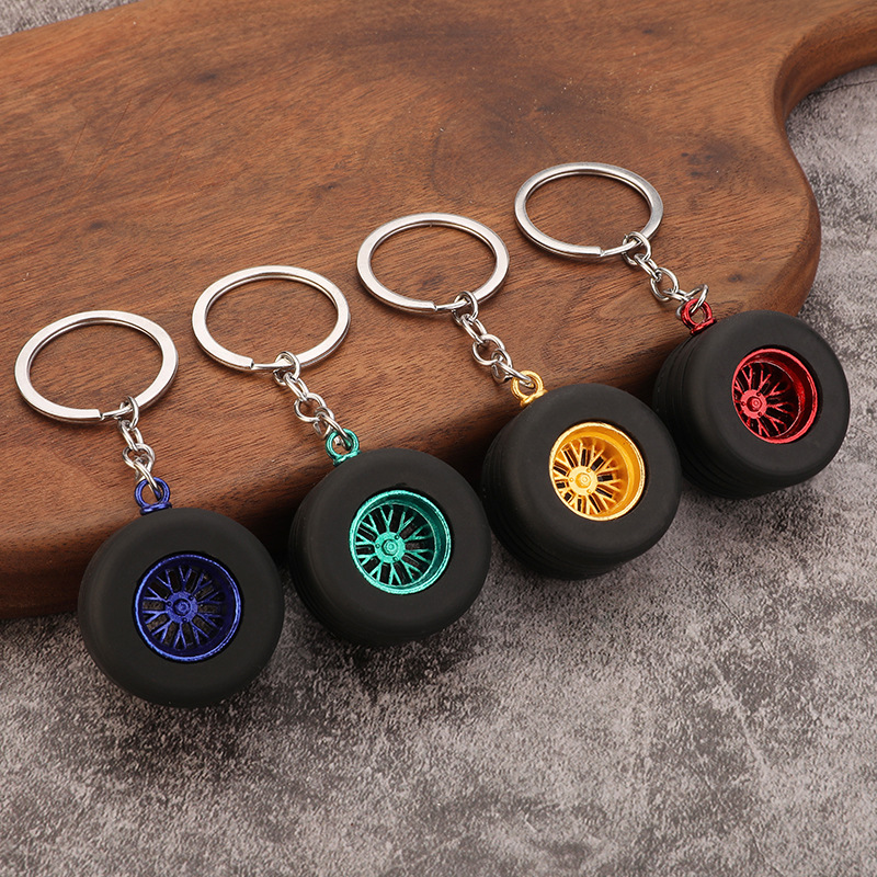 New PVC soft rubber car tire keychain pendant simulation accessories modified wheel hub model silicone key chain New PVC soft rubber car tire keychain pendant simulation accessories modified wheel hub model silicone key chain