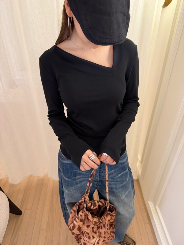 DIGM | 2025秋冬极简设计感斜领修身打底衫针织衫长袖T恤女A10977|undefined