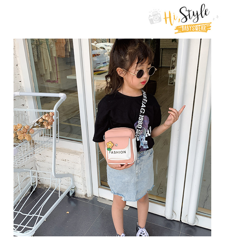 Wholesale of new Korean-style small square bags, cute single-shoulder bags for export, wide-shoulder crossbody bags, cosmetic bags, mobile phone bags and women's bags undefined