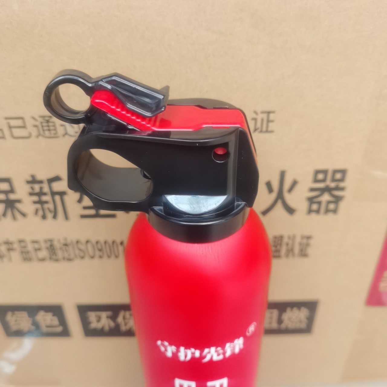 Car-Mounted Fire Extinguisher, Water-Based Emergency Supplies, Annual Vehicle Inspection Fire Equipment, Dual-Use for Home and Car, Portable for Private Vehicles