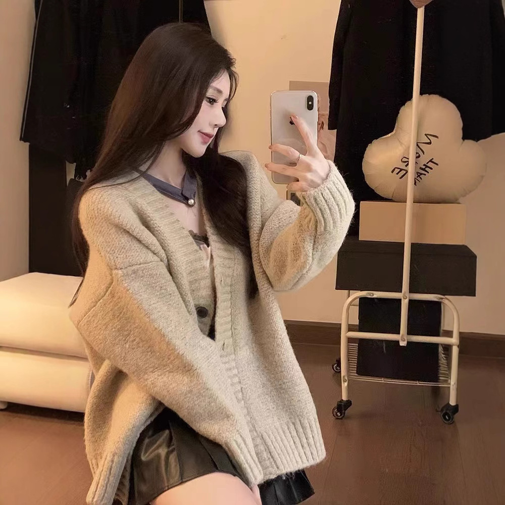 ChicShe ChicShe 2024 New Autumn Winter High-End Knitted Cardigan Sweater For Women Soft Casual Loose Lazy Style Versatile Coat_voghion.com
