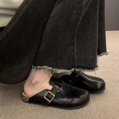 厚い底のベーケンの靴の足は皮の面の包頭の半分のスリッパの女性を踏んで2025新型の春の醜萌博のスリッパを着ます。