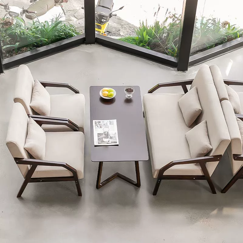 Простой набор стола и стульев для кафе, магазина молочного чая, отдыха, обеденный стул из массива дерева, тканевый диван, барная стойка, книжная барная стойка, ресторанный уголок.