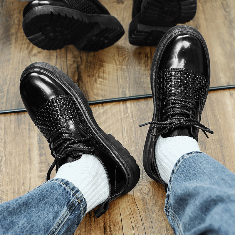 Otoño nuevo estilo de personalidad de zapatos casuales tejidos con suela gruesa, zapatos casuales de negocios con suela gruesa, zapatos de cuero de estilo británico para hombres pequeños