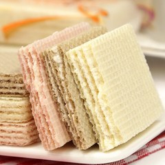 Sugar-Free Caramel Wafer Cookies, Suqi Strawberry Milk Flavored Orange Cream Filled Cookies, No Sugar Substitute, Diabetes-Friendly Snacks, Wholesale Available