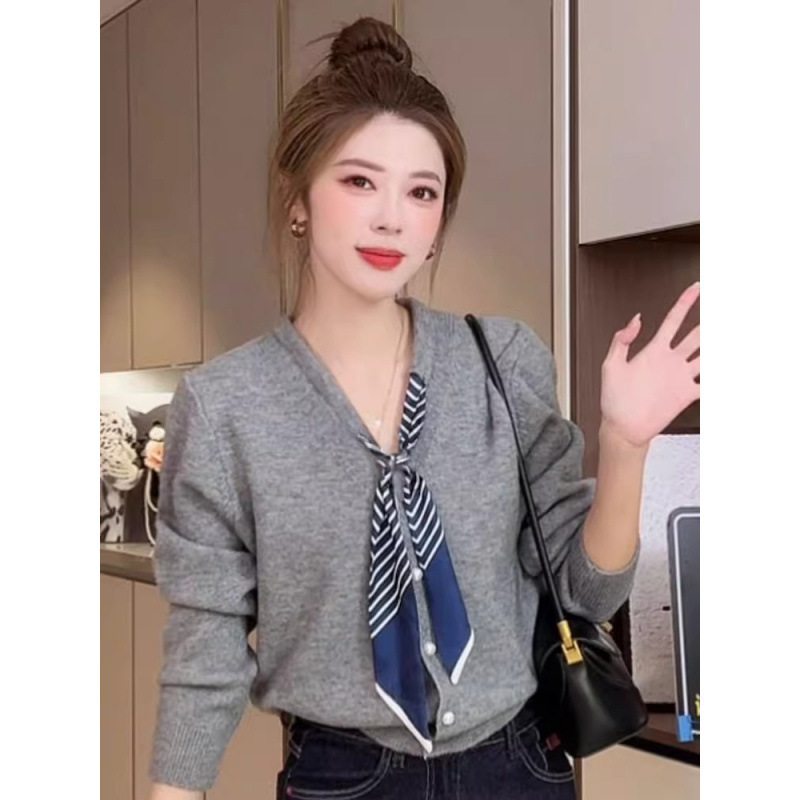 安迪绒面料穿搭飘带领针织衫女2025新款设计感别致红色开衫上衣|undefined
