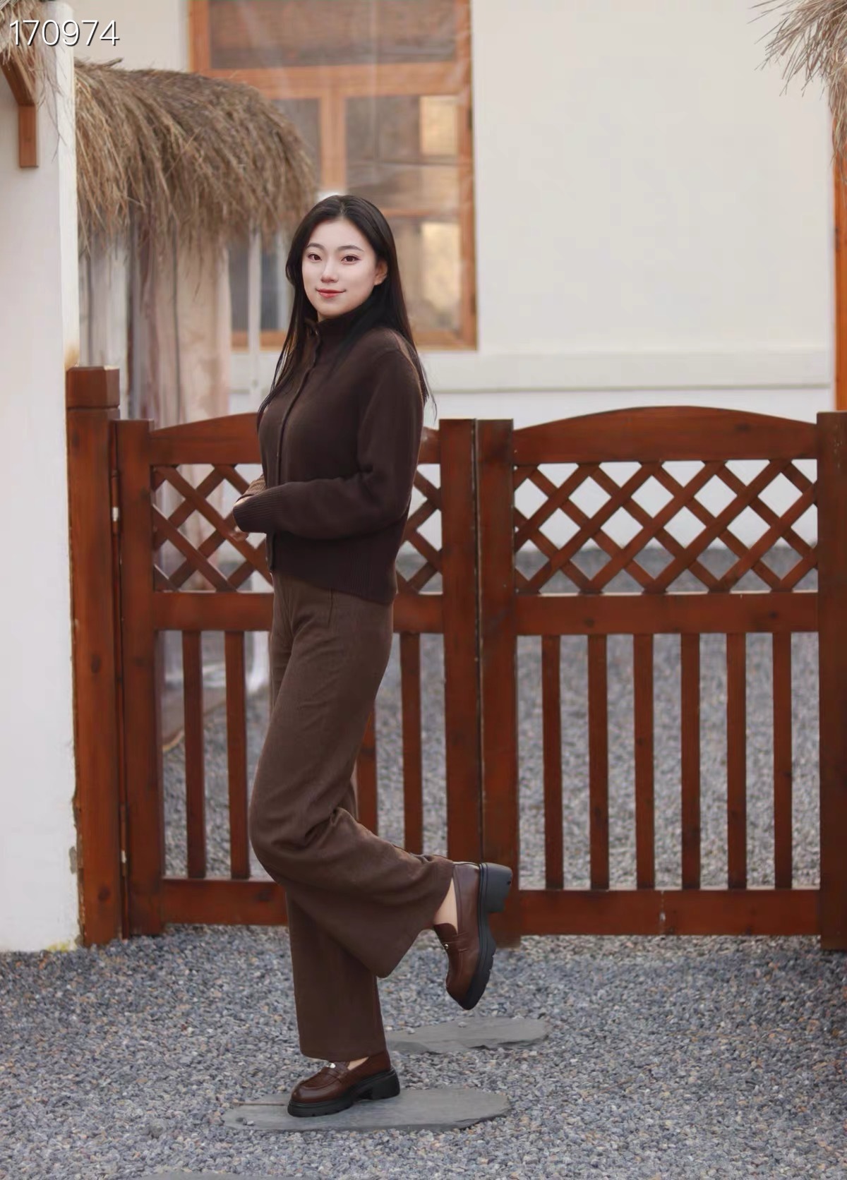 Giày lười nữ da đế dày phong cách mới mùa thu — Màu đen chi tiết 4