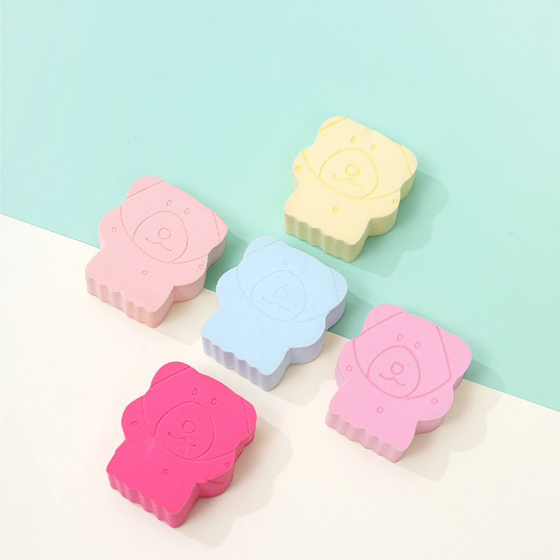 Huevo de maquillaje de esponja plana de panda personalizado suave no comer polvo, huevo de maquillaje de forma diferente transfronteriza, seco y húmedo.