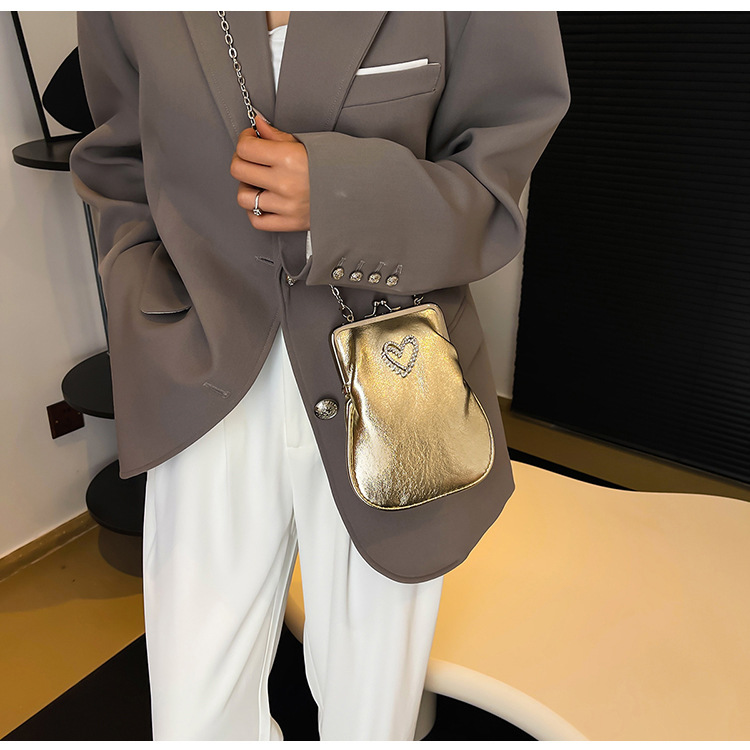 Personalized, fashionable and casual shell phone bag, new retro crossbody bag, lapel handbag, commuting single-shoulder crossbody bag undefined