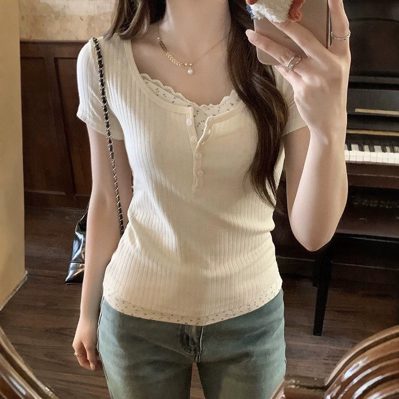 Fake two-piece floral bm short-sleeved T-shirt for women spring and summer new design lace edge slim-fit slimming half-open collar top Fake two-piece floral bm short-sleeved T-shirt for women spring and summer new design lace edge slim-fit slimming half-open collar top
