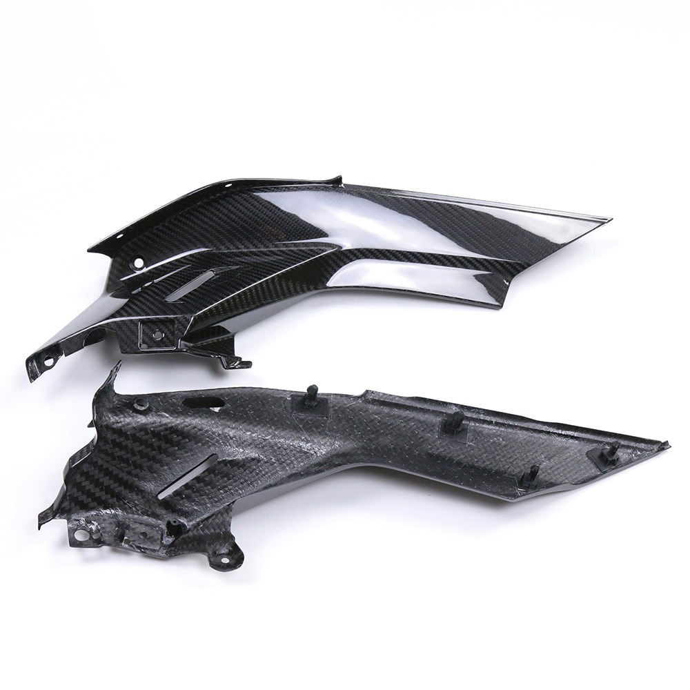 Suitable for CFMOTO spring wind 800NK rhinoceros + motorcycle modified carbon fiber shell parts car body front decorative plate