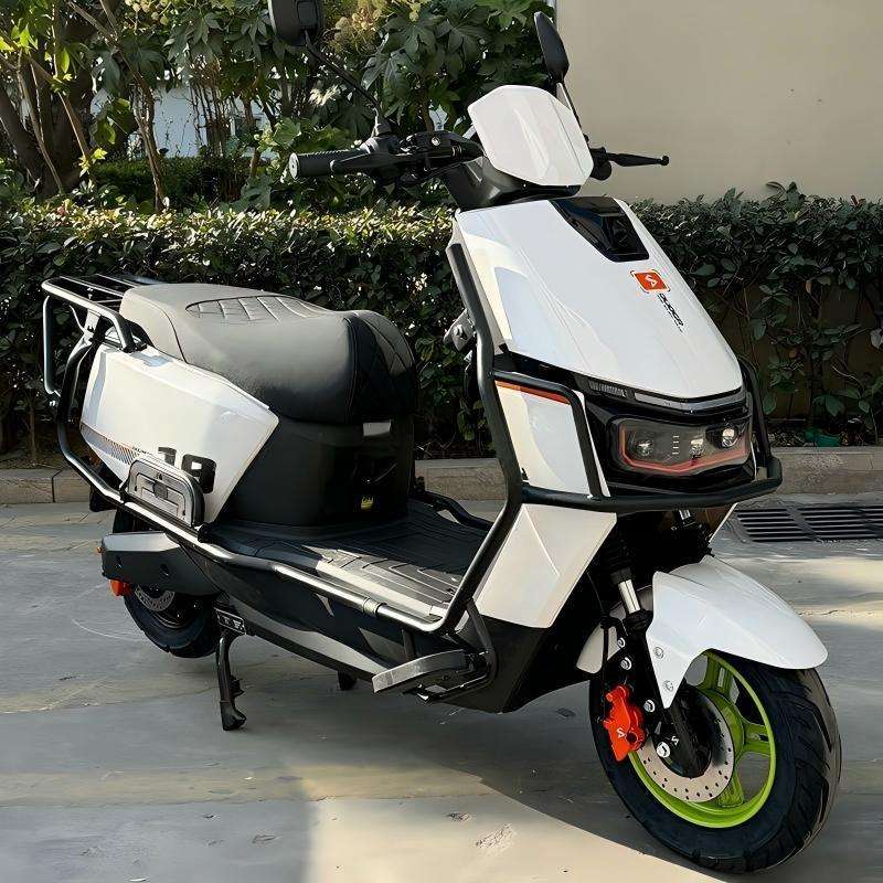 Electric Vehicle Manufacturer Direct Sales Adult 60V72V High-Power Delivery Electric Scooter High-Speed Electric Motorcycle Long Range
