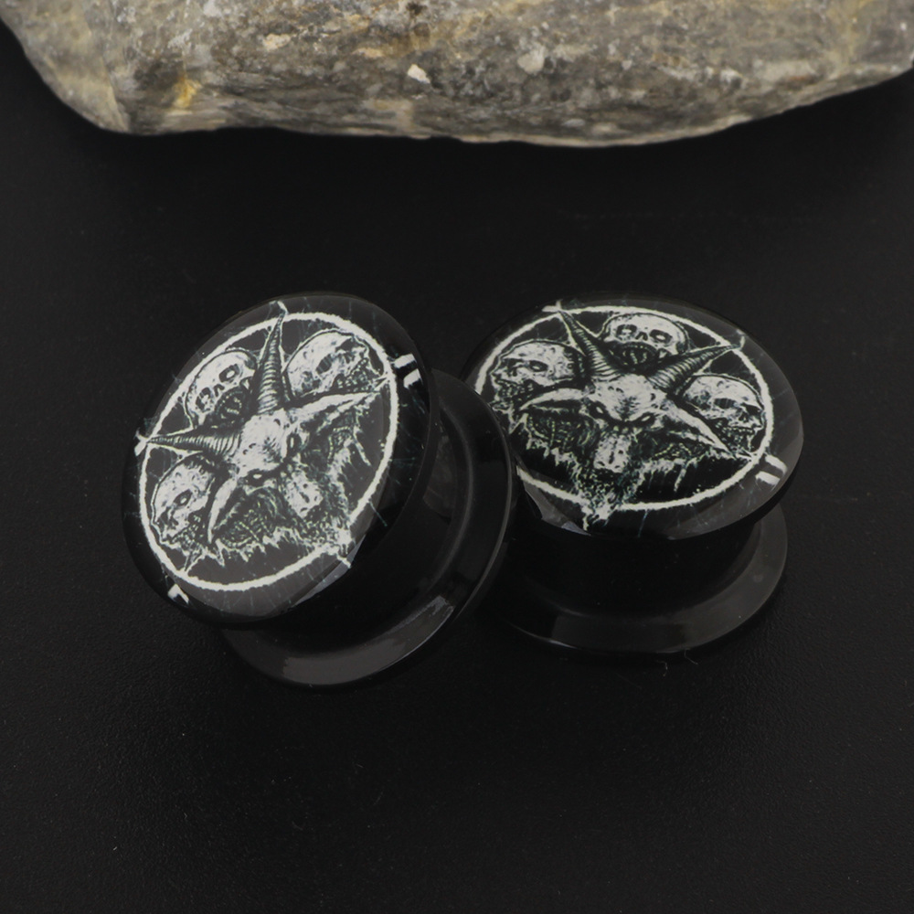 Labret piercing jewelry detail image