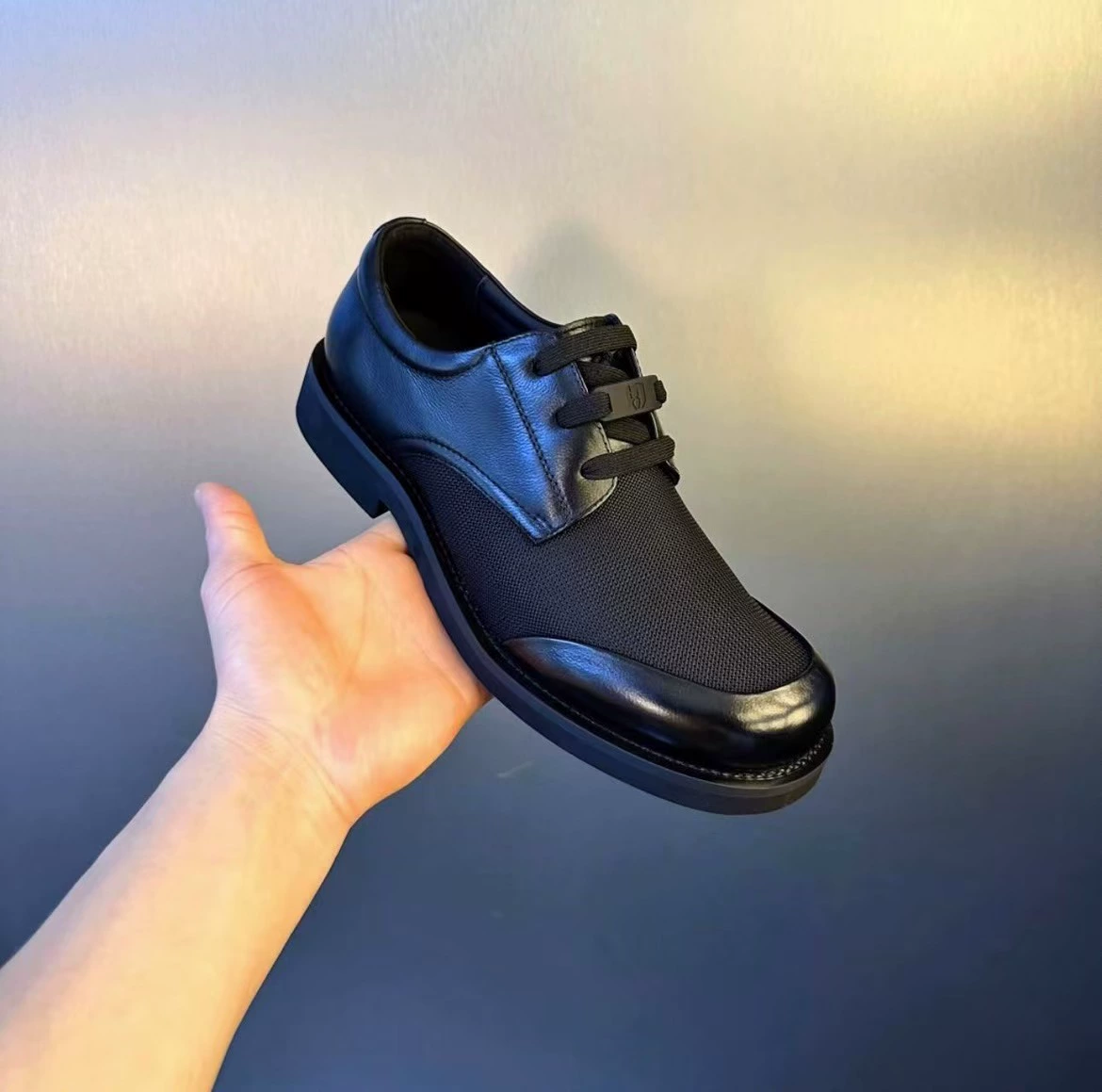 Мужские туфли новые черные из мягкой кожи с сетчатой вставкой, дышащие, тонкая сетка, мужские деловые туфли с мягкой подошвой, повседневные сетчатые туфли, корейская версия