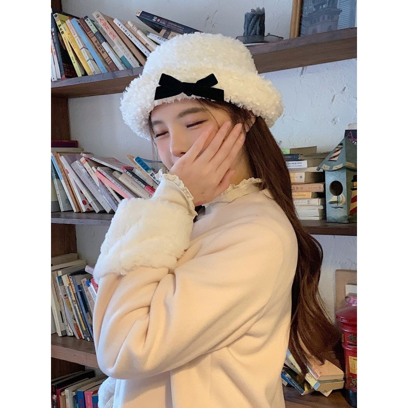 Canción de amor: gorro de pescador cálido con lazo de felpa de estilo coreano para otoño e invierno para mujer_voghion.com