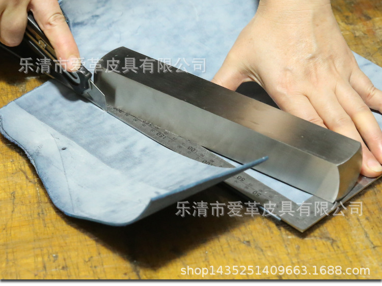 爱革-不锈钢皮镇2根_14.jpg