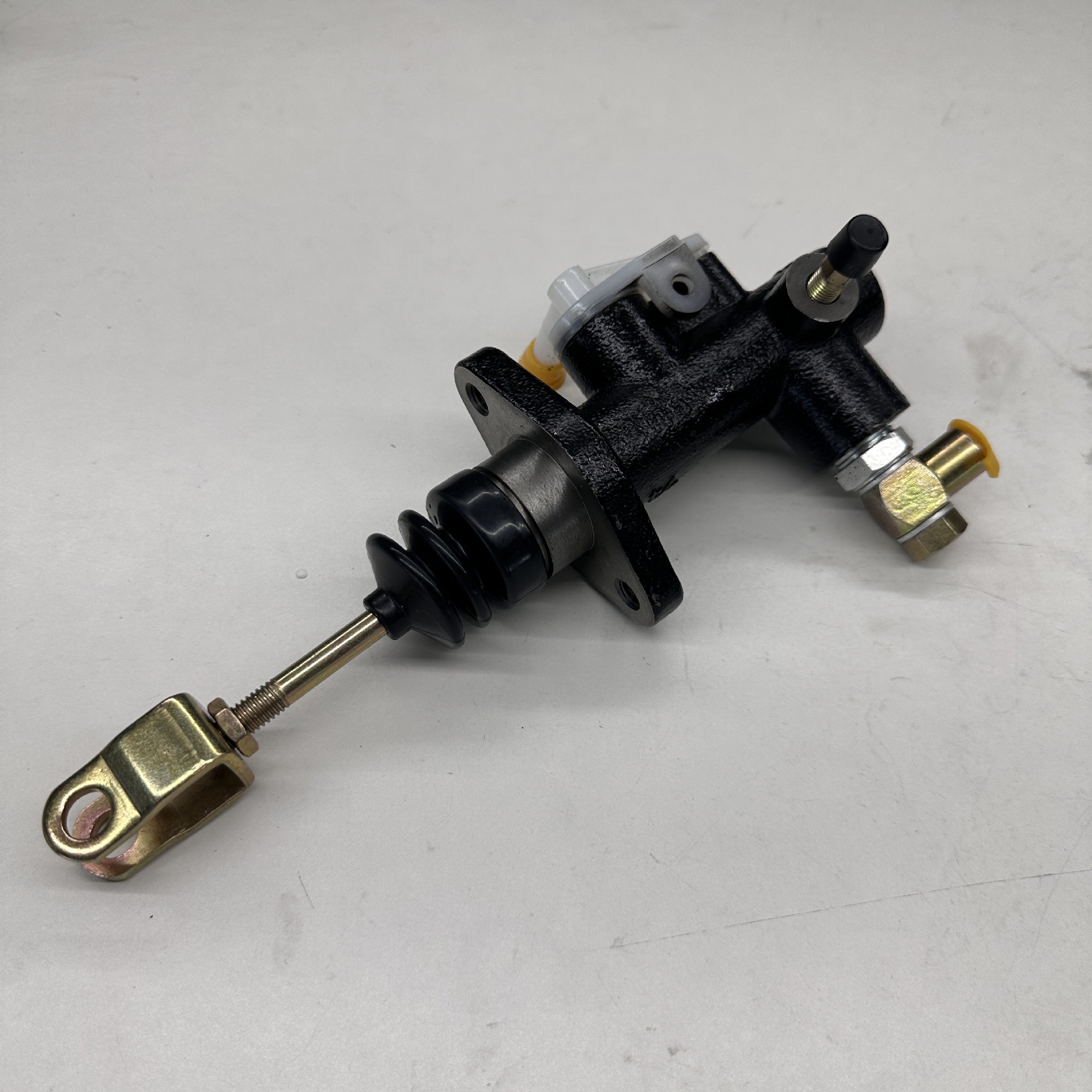 47210-23321-71 472102332171 Brake Master Cylinder 3/ 4inch Cylinder Diameter Suitable for Toyota