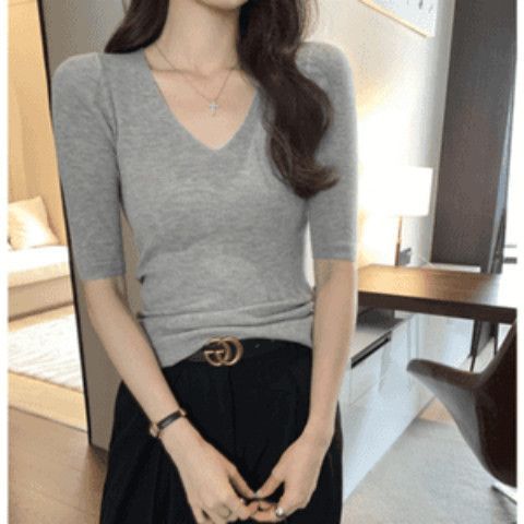 2025 Open Spring Super Nice Gentle Unique Elegant V-neck Slim-fit Mid-sleeve Knit Women's Base Top
