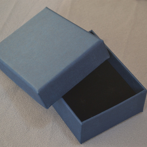 One-piece drop-shipped accessory jewelry necklace bracelet earrings ring with kraft paper packaging box cardboard box