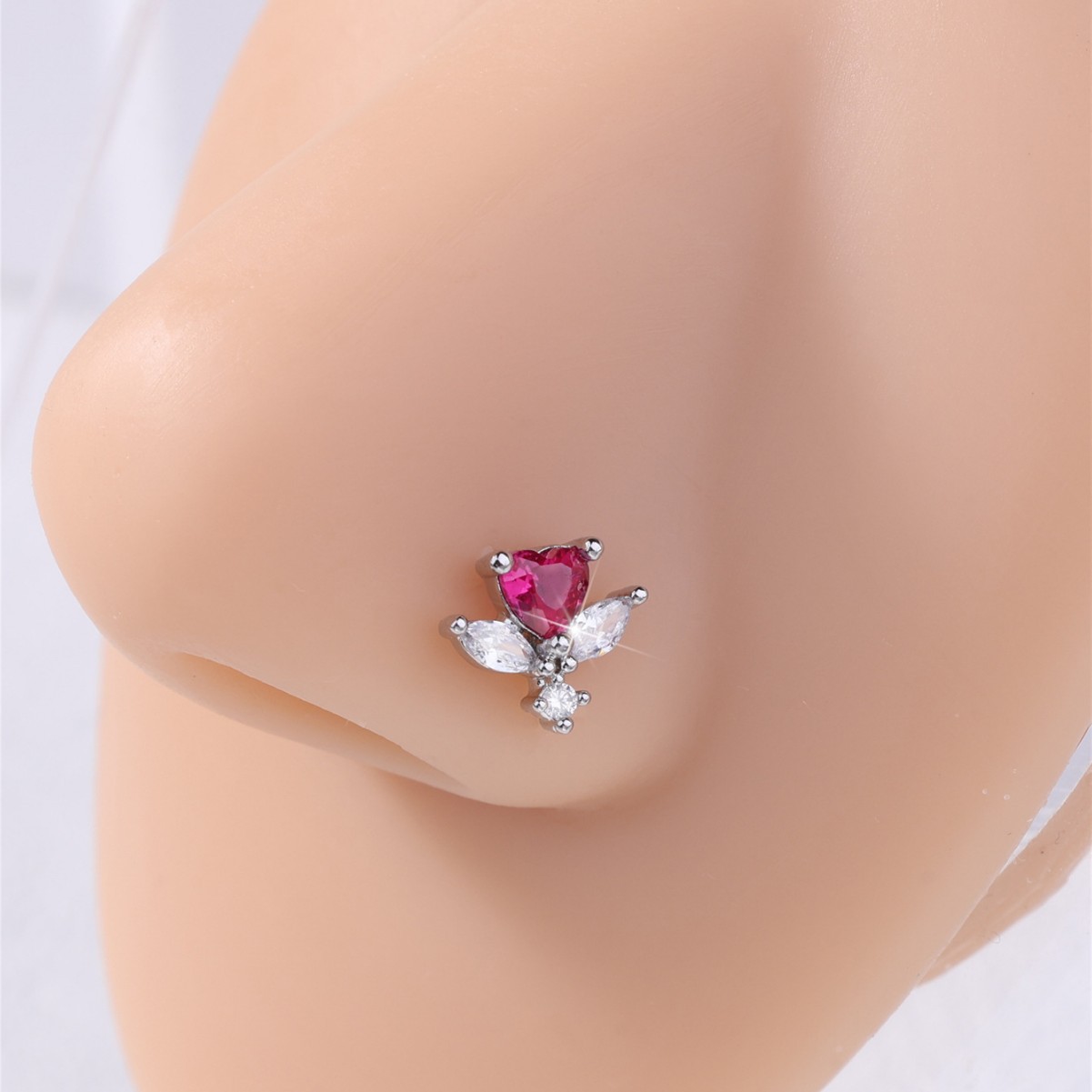 Copper Material 1 Piece Nose Rings & Studs Vacation Simple Style Heart Shape Flower Copper Inlay Zircon Nose Rings & Studs Nose Pin