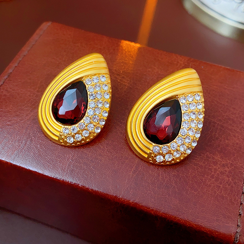 Silver needle inlaid water drop earrings
