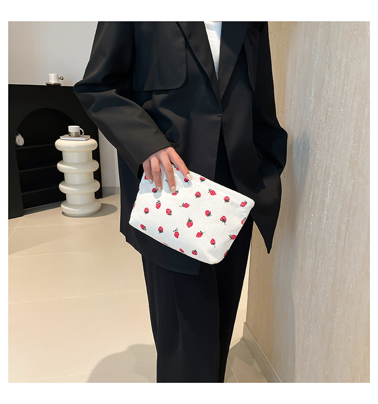 200g Weight Polyester Lining Material Zipper Closure Type / Strap Type Clutch Bag Bags Type Daily, Street, Shopping Occasion Canvas Material Strawberry Pattern All Seasons Season Unisex Gender Cute, Streetwear Style Square Shape Cute Streetwear Strawberry Canvas Square Makeup Bags 17