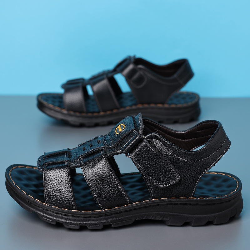 Sandalias para hombres de verano nuevos zapatos de playa varones velcro versátiles zapatillas transpirables