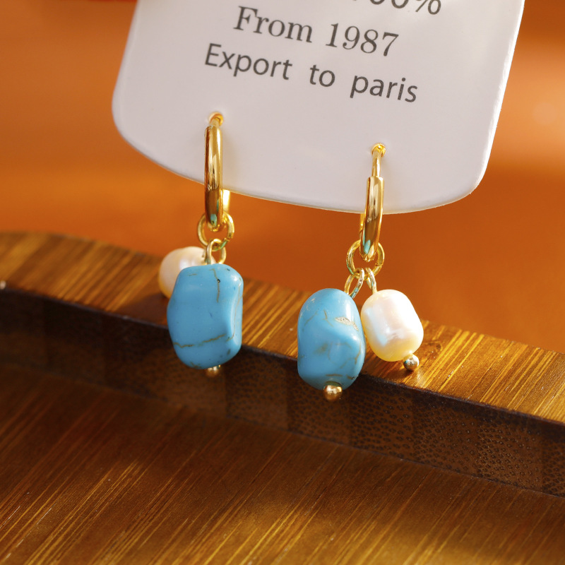Turquoise sophisticated elegant earrings from pearl