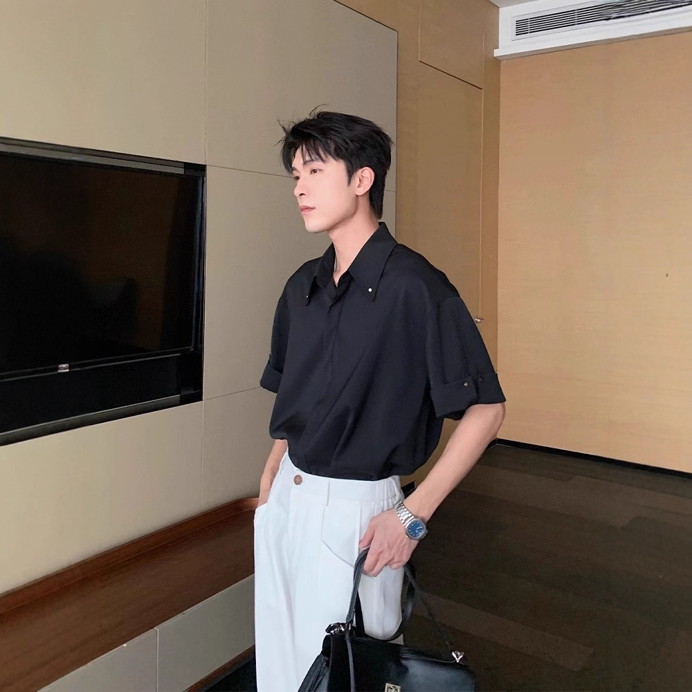 여름 시원한 반팔 셔츠 남성용 2026년 신상 한국 스타일 루즈핏 멋스러운 셔츠 다림질 필요 없는 질감 있는 탑 남성용