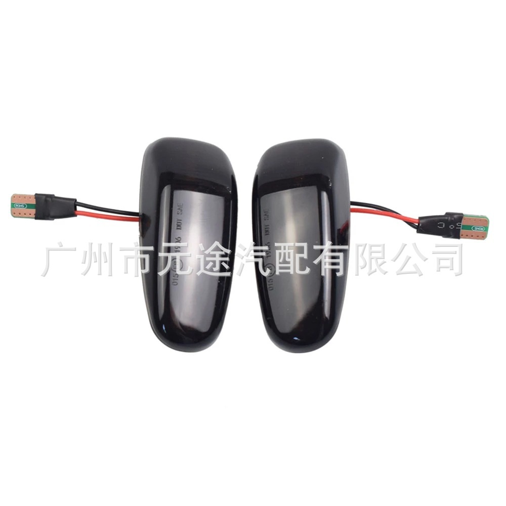 Suitable for Mercedes-Benz Clk Slk Class W210 W208 W638 Fender Side Turn Signal Lights
