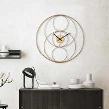 北欧ins简约墙壁创意挂钟西班牙风铁艺金属挂表餐厅卧室单环挂钟