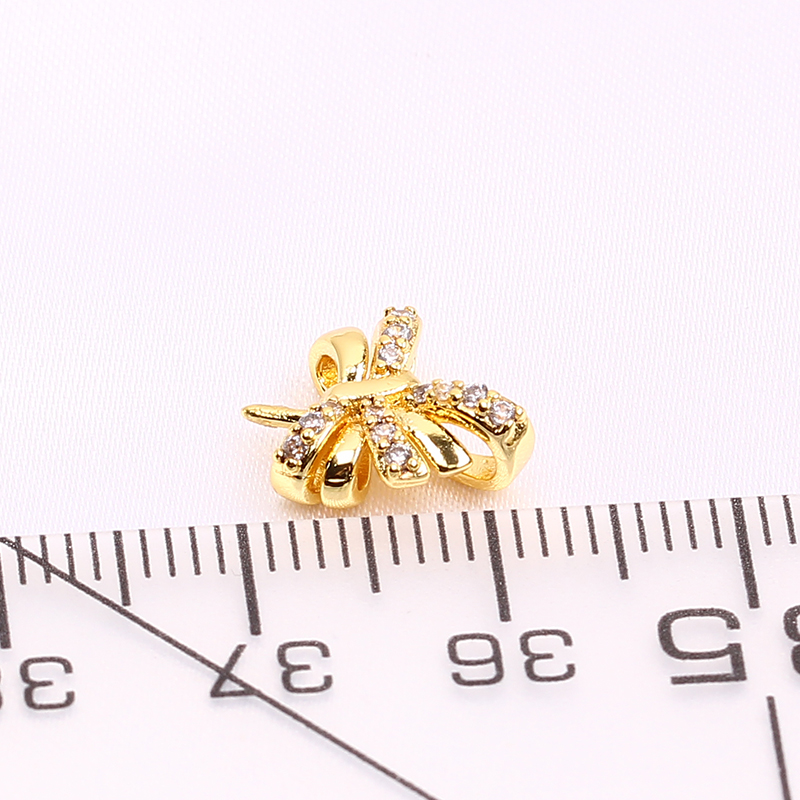 Ciondolo a fiocco con perla placcato oro per donna elegante_voghion.com
