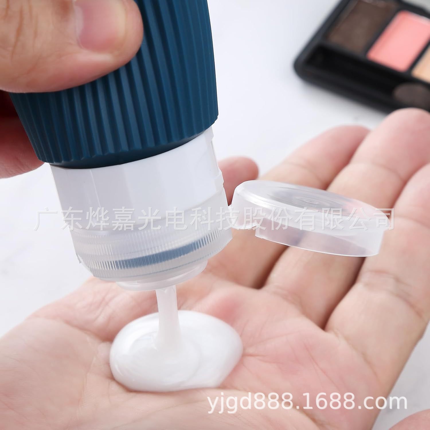 工厂直销7天24小时倒置防漏测试硅胶阀瓶盖用于洗手液洁面霜收纳