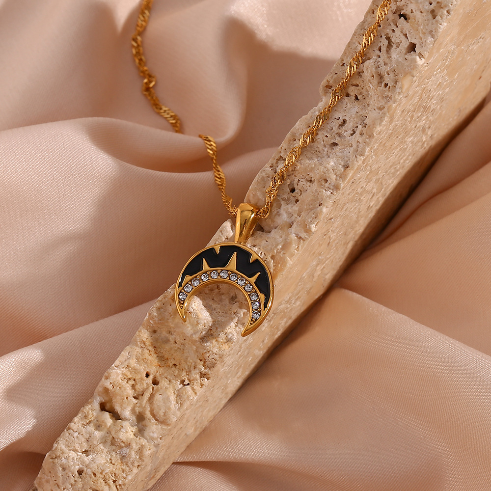 Retro Geometric Moon Stainless Steel Pendant Necklace Plating Zircon Stainless Steel Necklaces