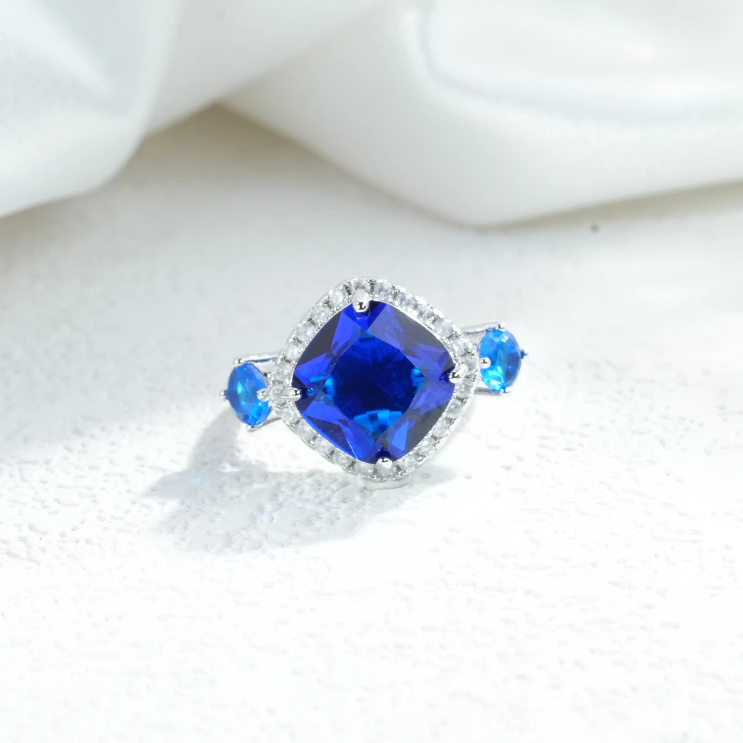 Niche Design Creative New Style Inlaid Imitation Natural Tanzanite Sapphire Ring Full Diamond Engagement Open Ring Wholesale