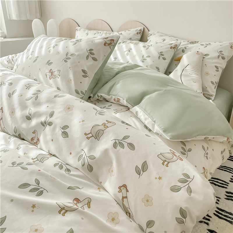 Cama de algodón de cuatro piezas 100 cubierta de sábanas de algodón cubierta de sábanas de dormitorio de estudiantes de tres piezas con camas Kasa4