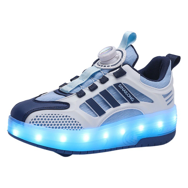 Мальчики бегают по шкивам, детские пуговицы, дышащие роликовые коньки