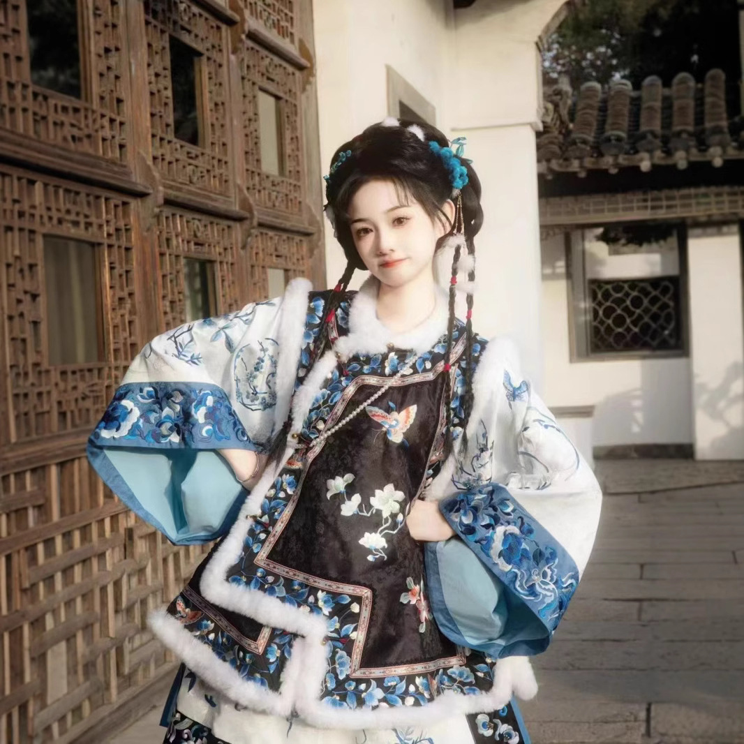 Qing Dynasty style women's vest, winter fleece-lined, black, versatile, modern Chinese style, suitable for young ladies, Shanxi merchants, warm and sophisticated.