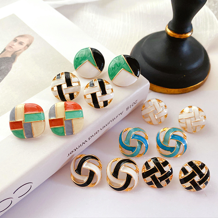 15g Weight Ear Studs Classification 1 Pair Retro Geometric Plaid Alloy Enamel Hollow Out Women's Ear Studs