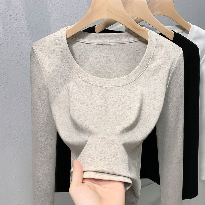 Camiseta de manga larga de cuello redondo femenina negra con base de camiseta de base otoño / invierno 2024 nueva camiseta delgada
